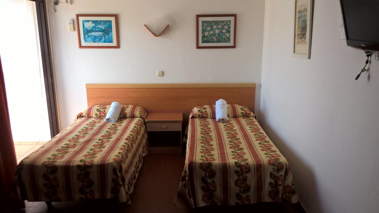 Apartamentos Del Rey Portinatx Exterior photo